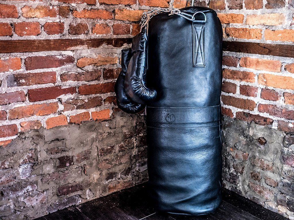 RETRO EXECUTIVE BLACK LEATHER HEAVY PUNCHING BAG (UN-FILLED)